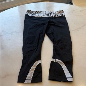 Lululemon Athletica Black and White running Leggings